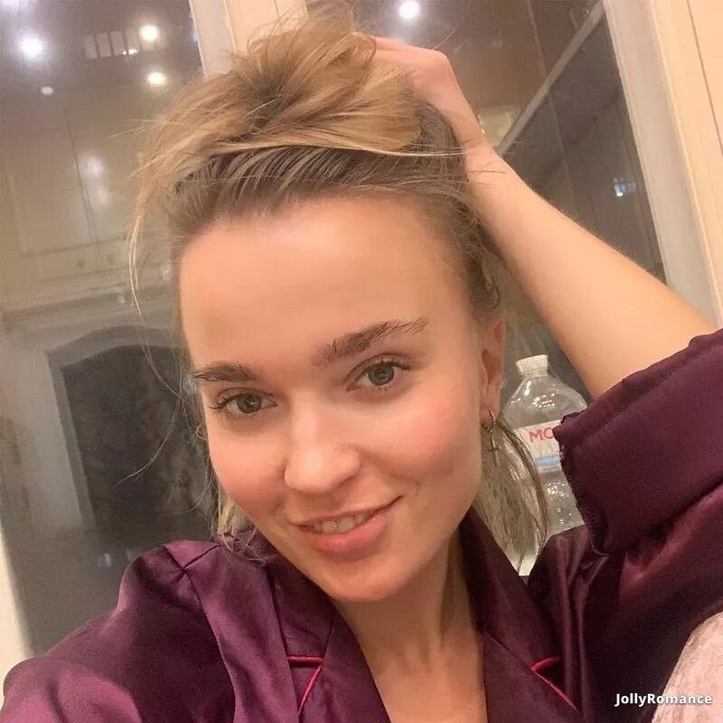 Nadiia, 29
