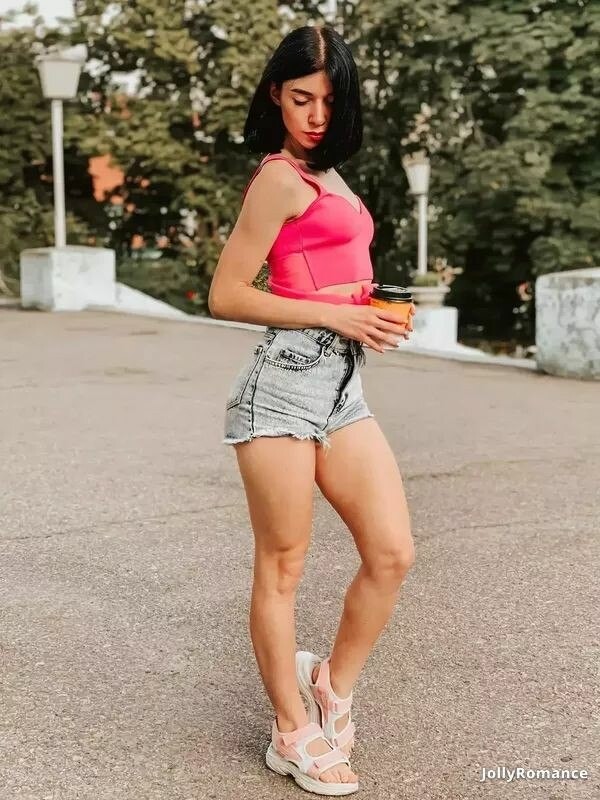 Inna Profile image 2