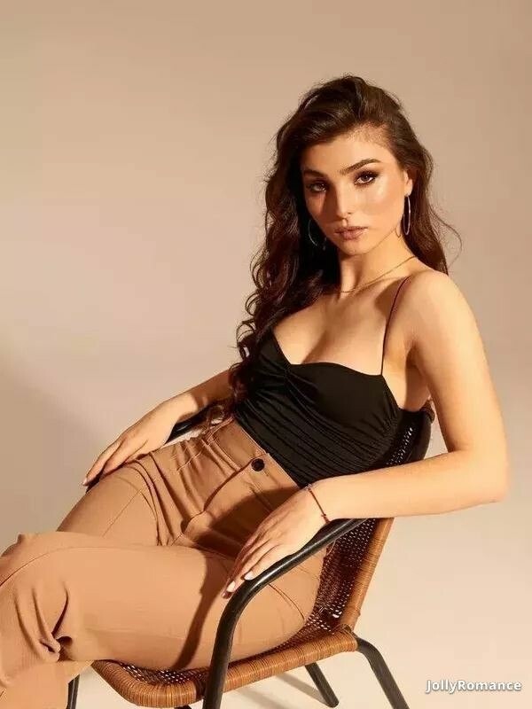 Julia Profile image 1