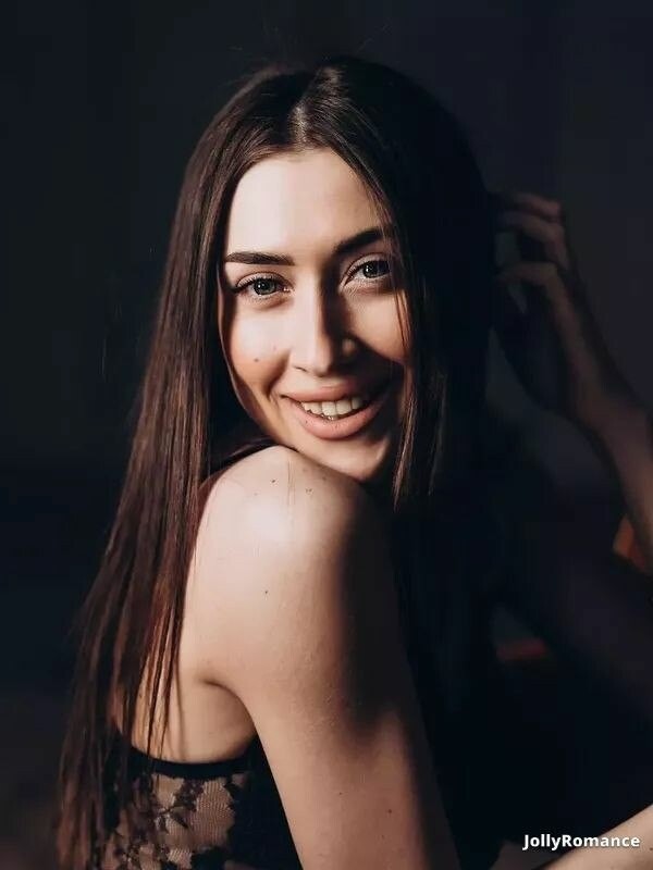 Nataly Profile image 4