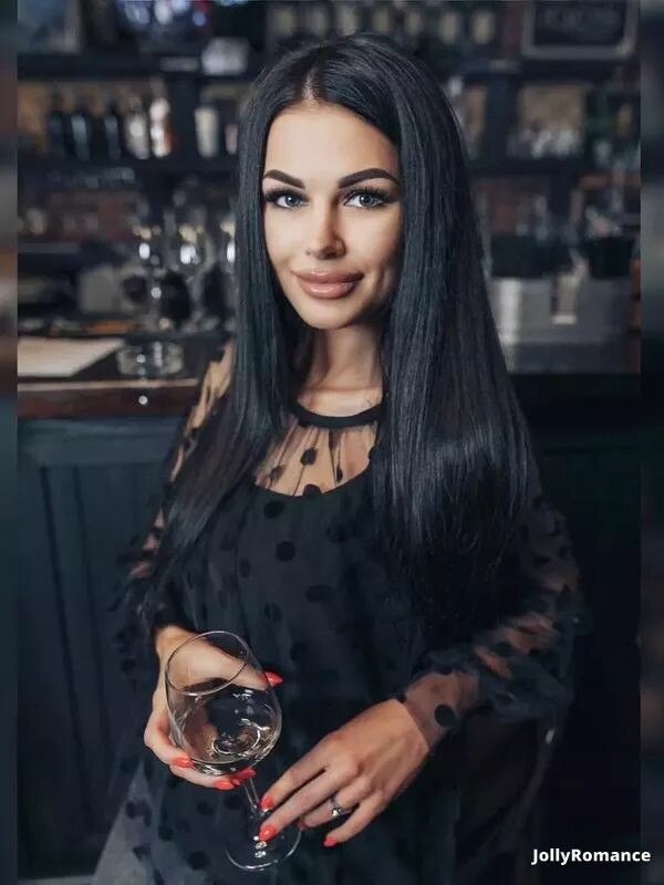 Yana Profile image 3