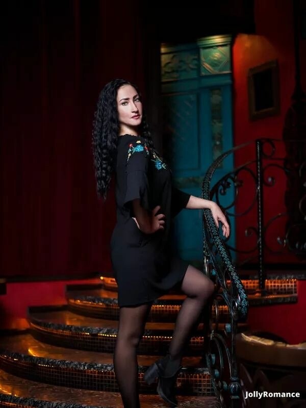 Alina Profile image 5