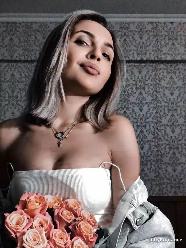 Maria, 30